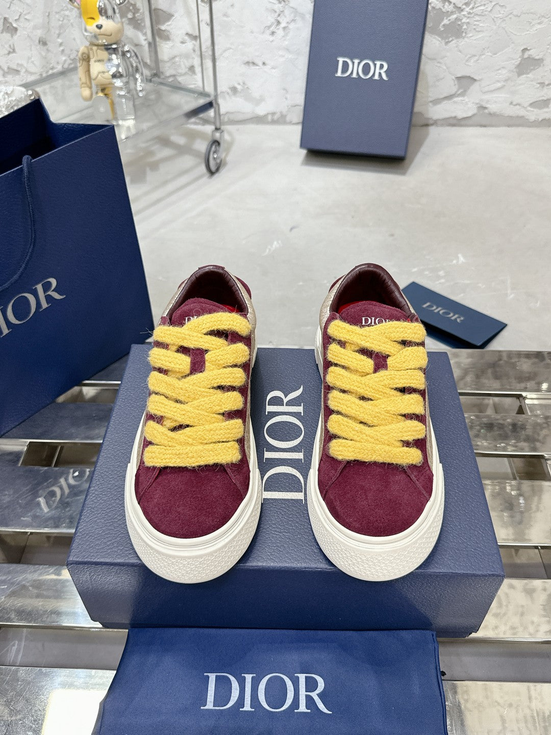 Sneakers