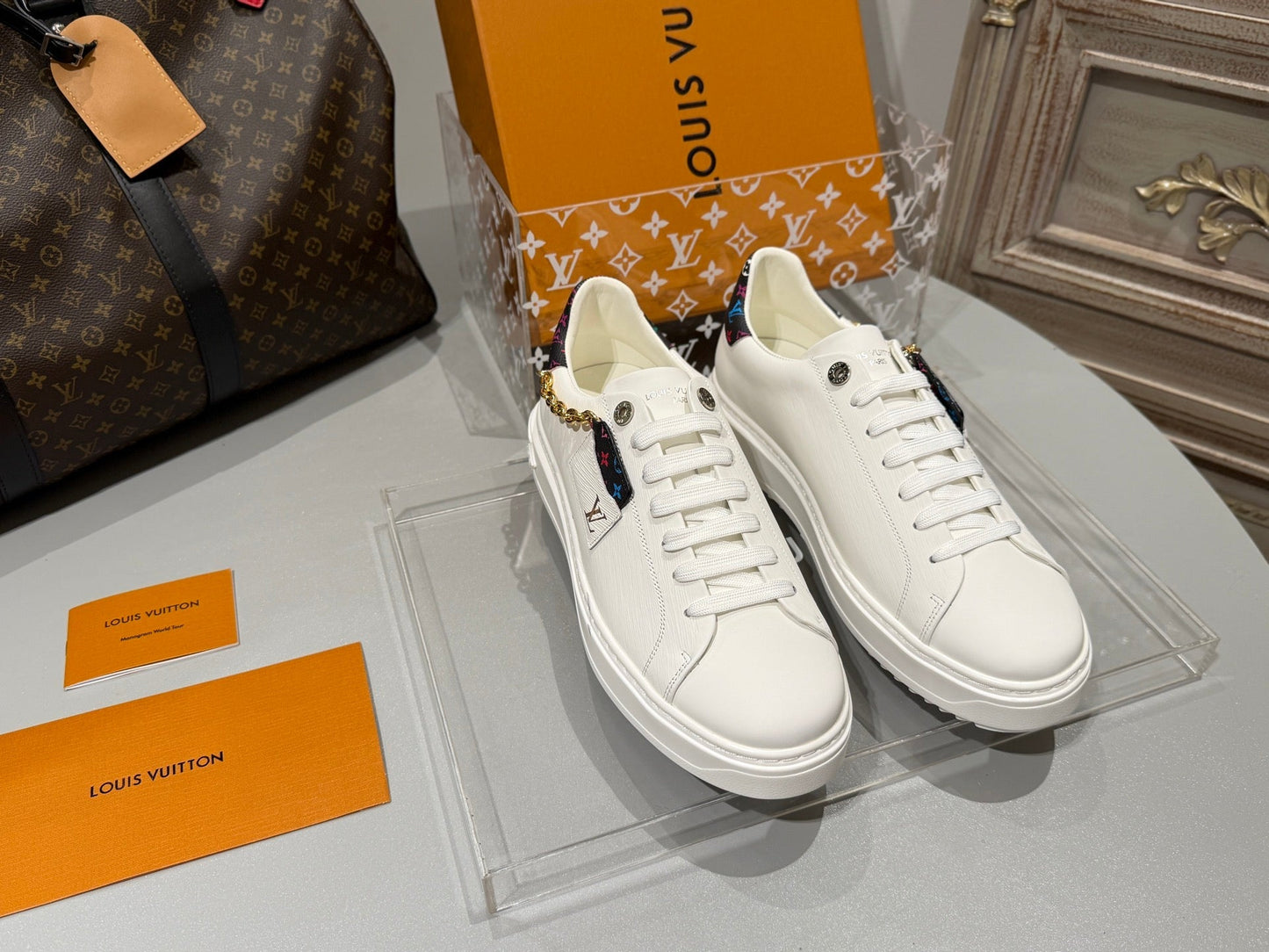 Sneakers