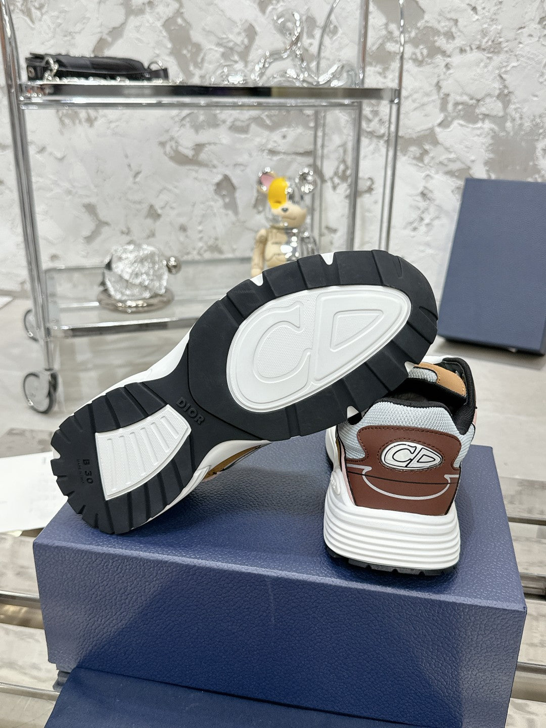 Sneakers