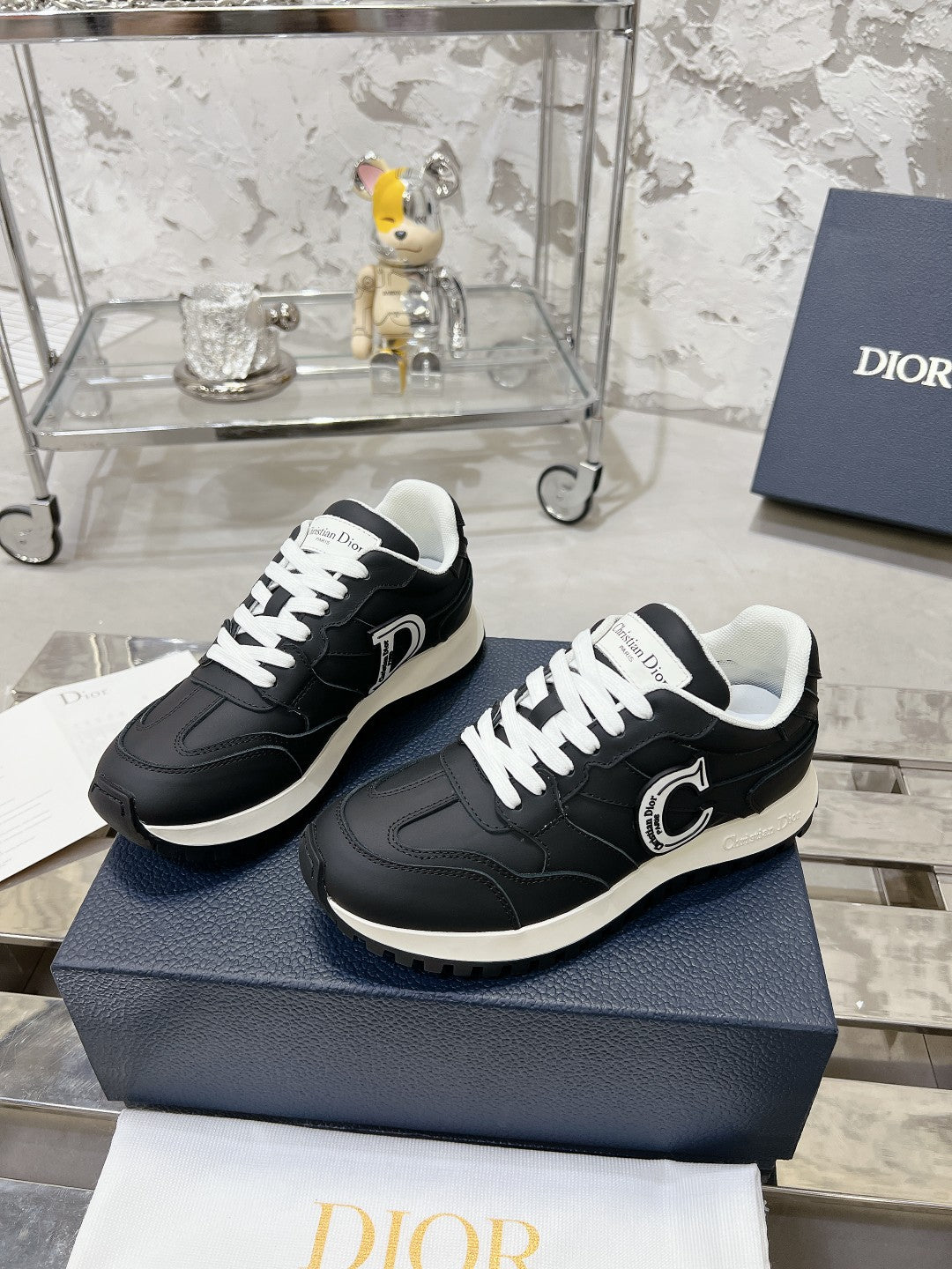 Sneakers