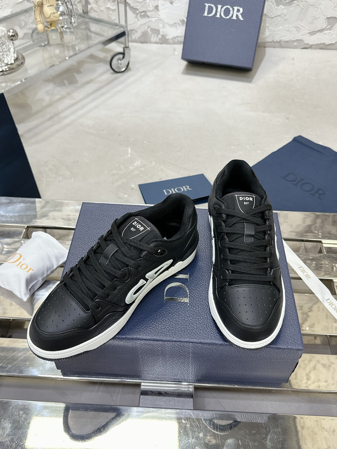 Sneakers