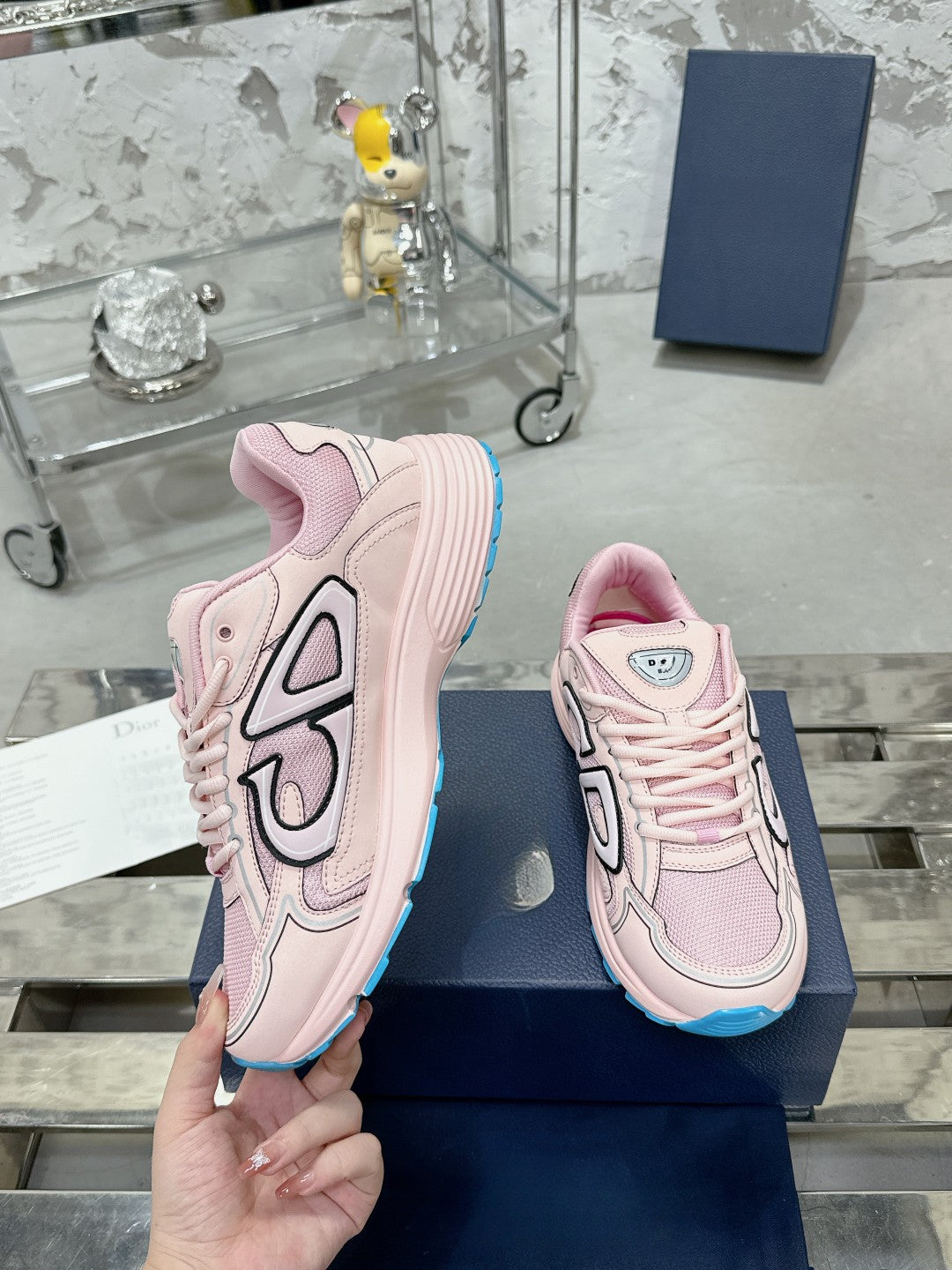 Sneakers