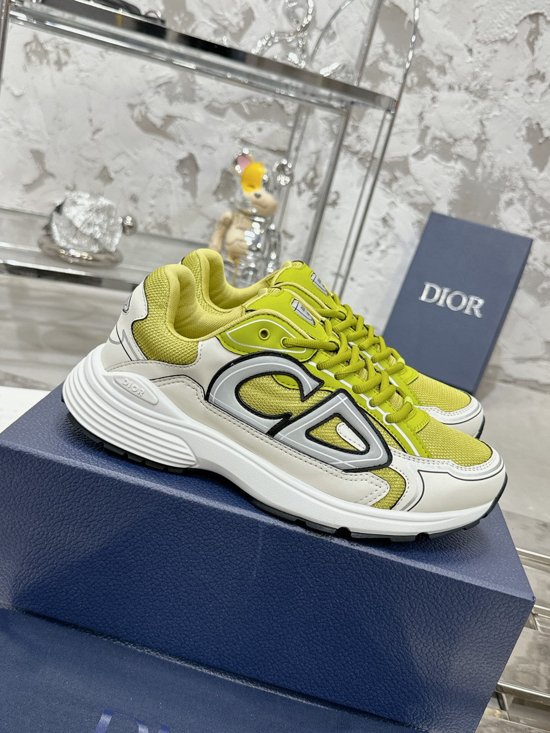 Sneakers