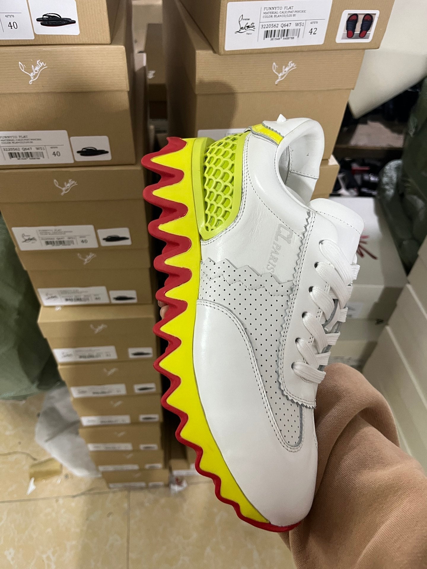 Sneaker