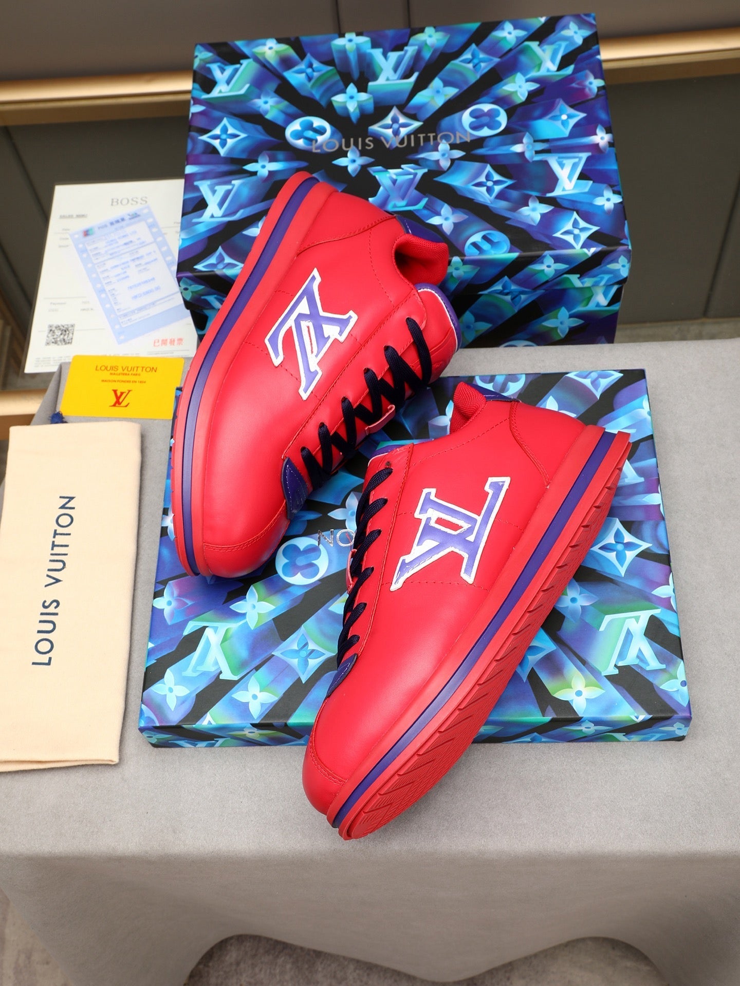 Sneakers