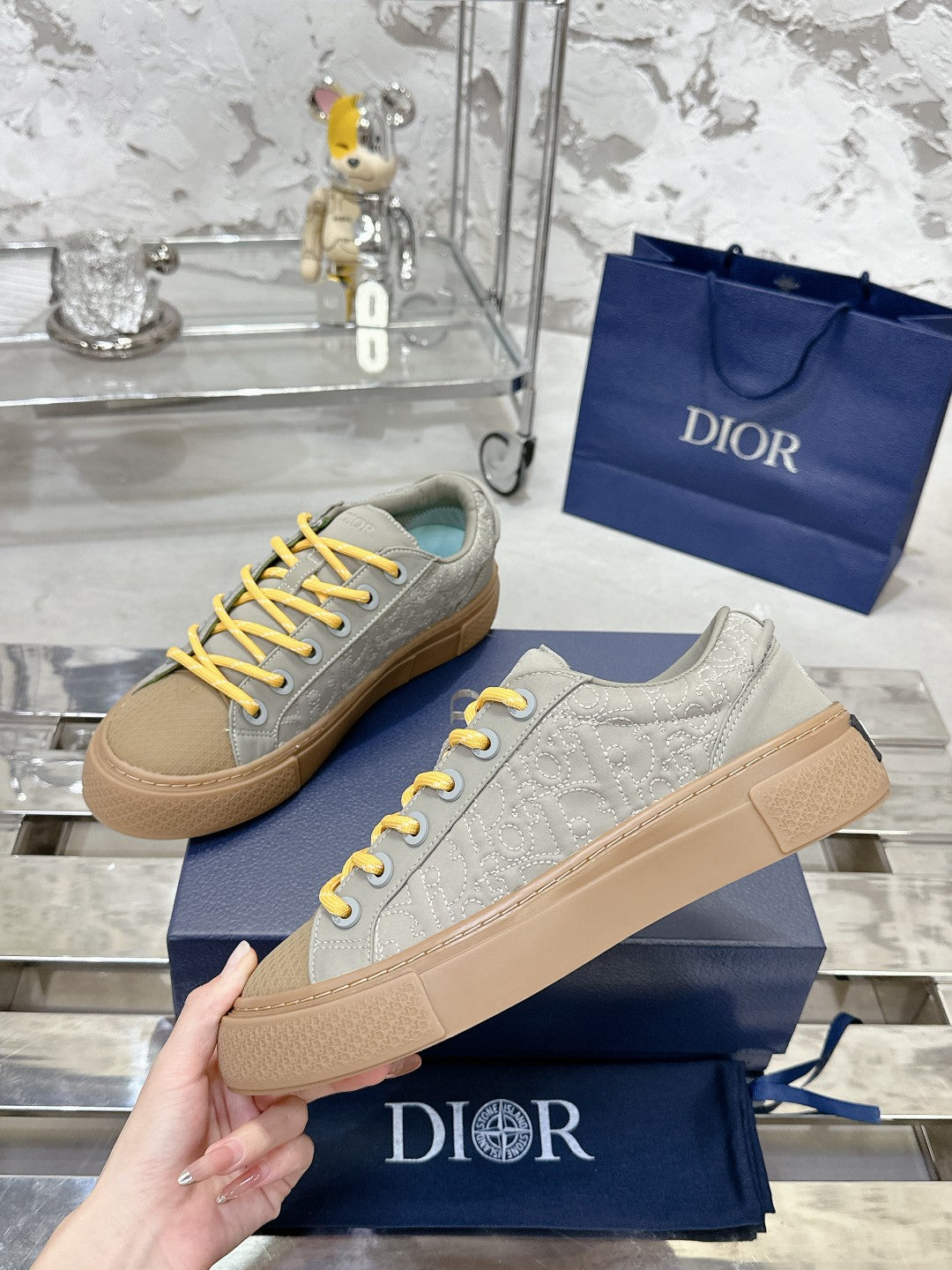 Sneakers