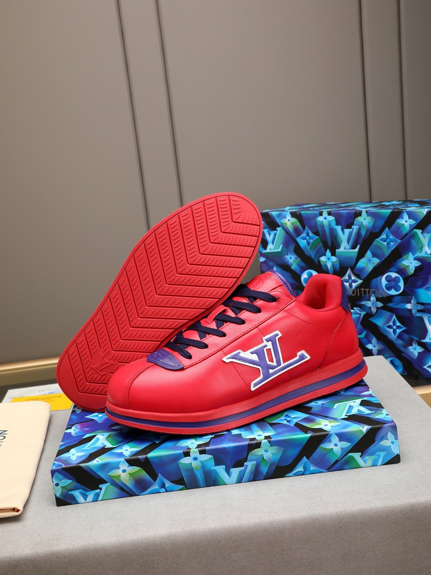 Sneakers