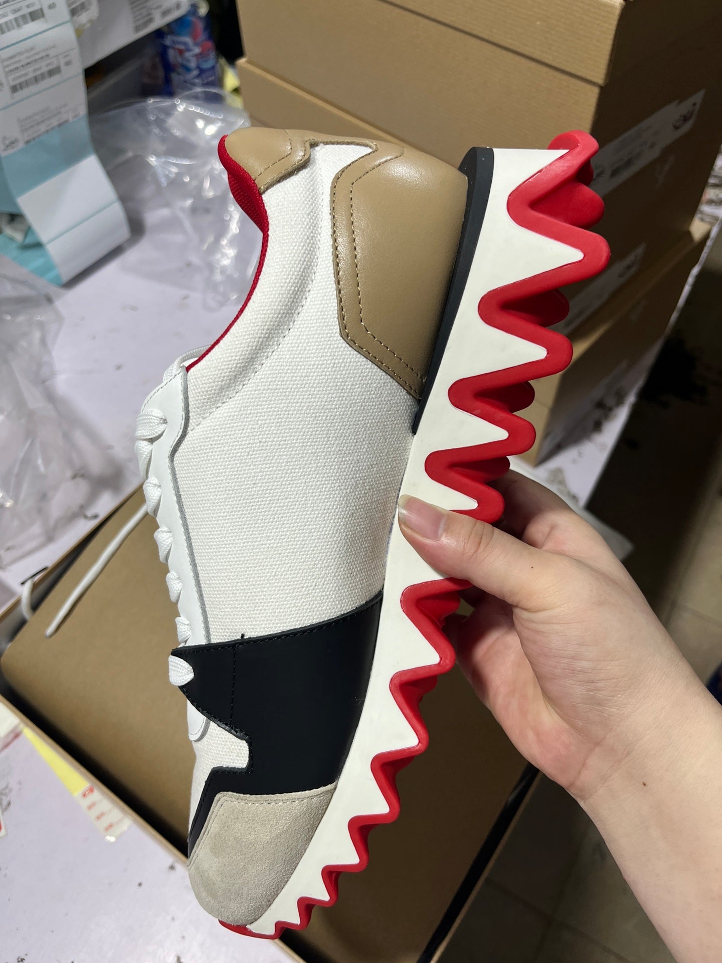 Sneaker
