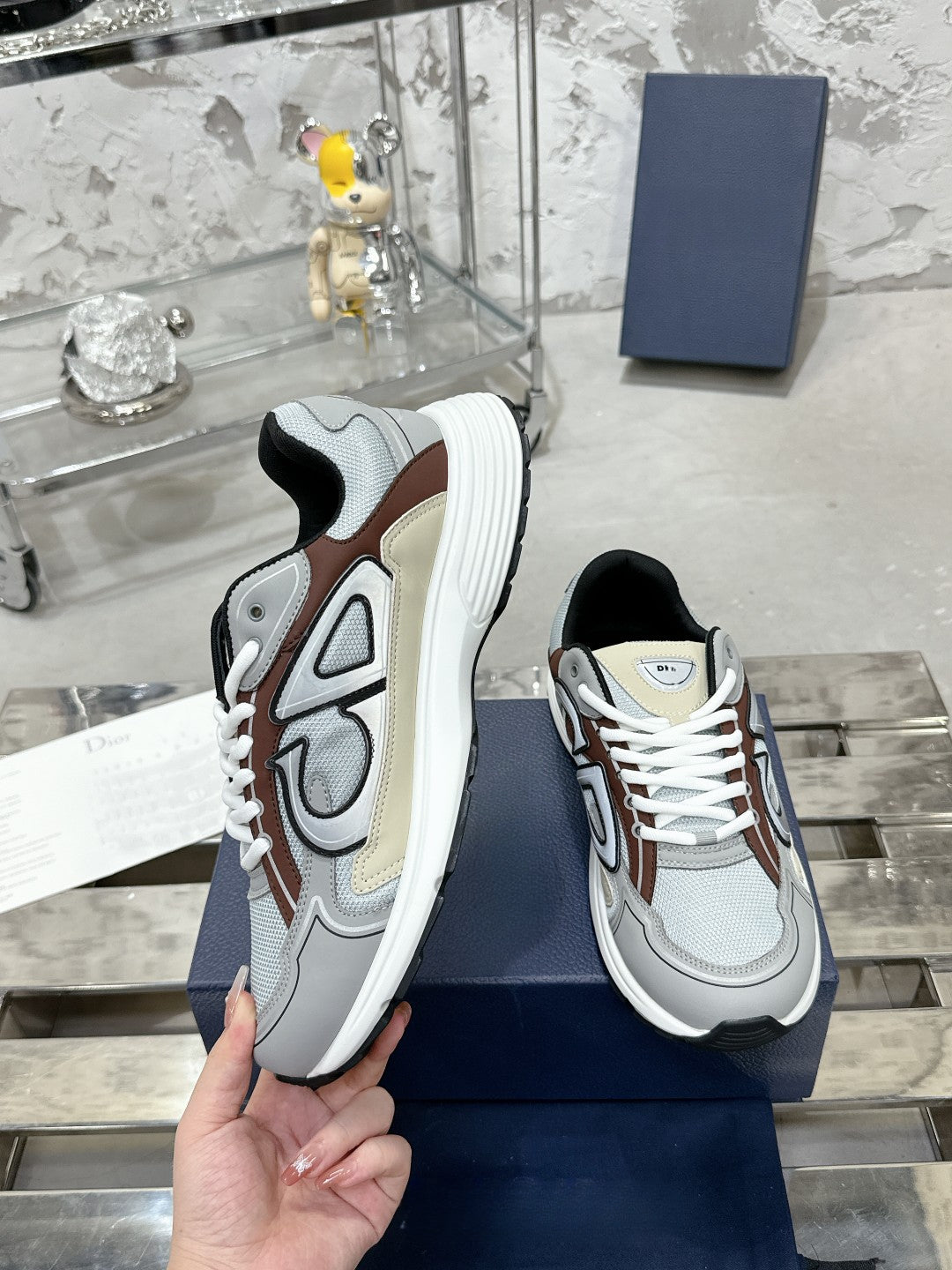 Sneakers