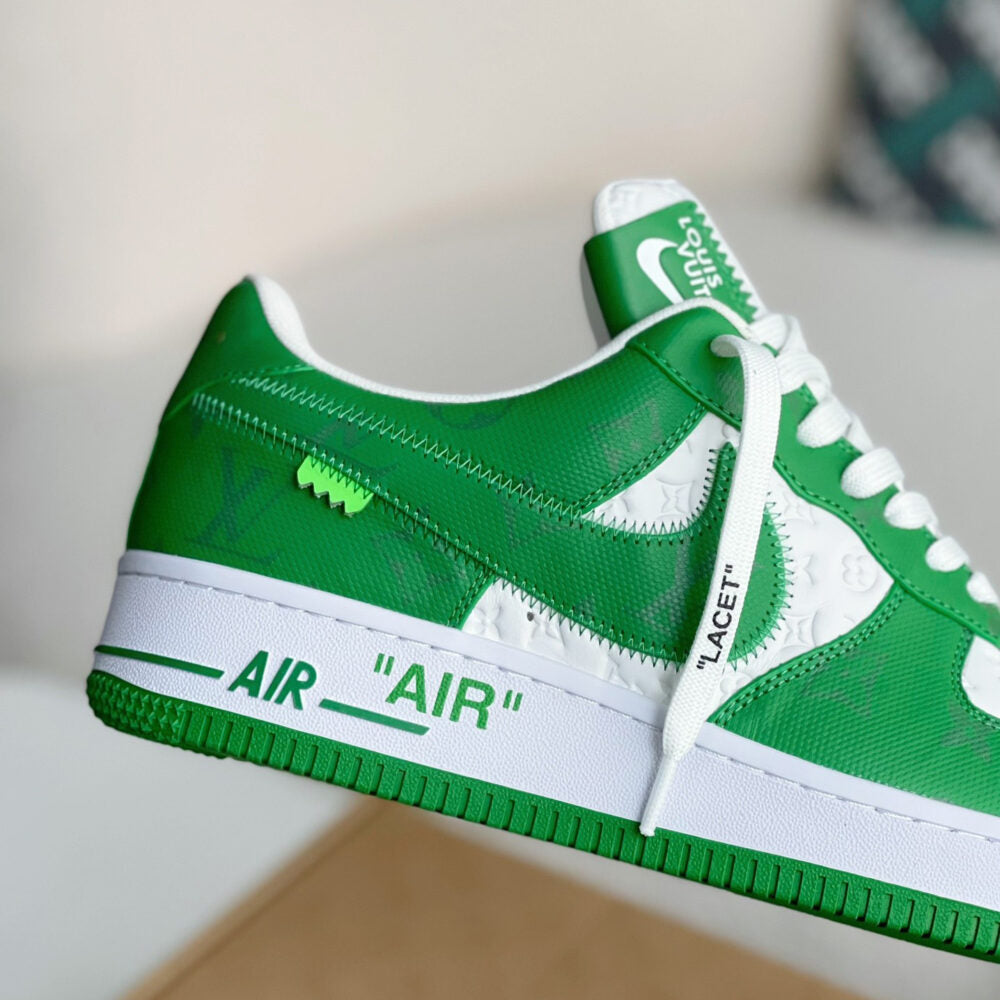 Sneaker