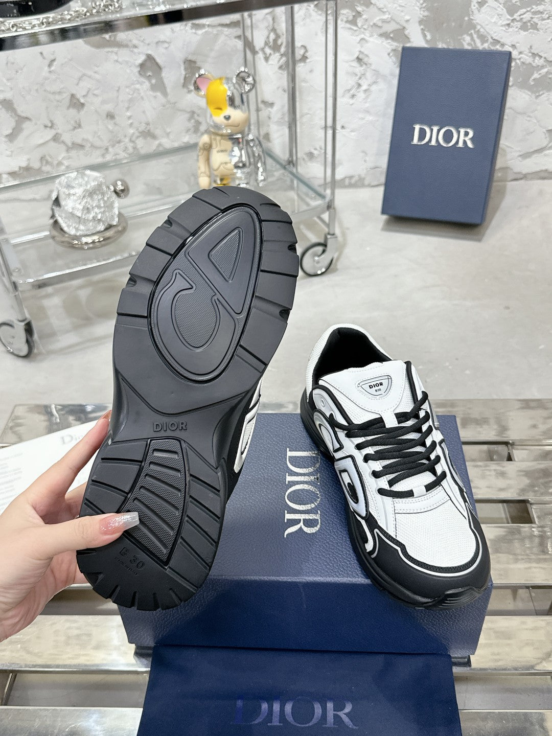 Sneakers