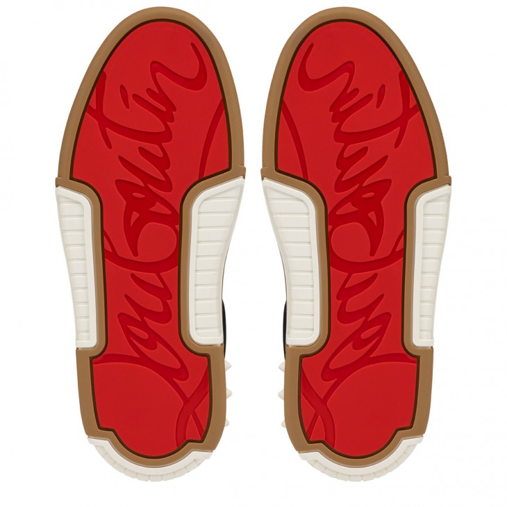 Sneaker