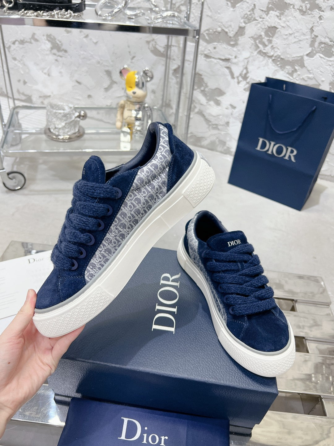 Sneakers