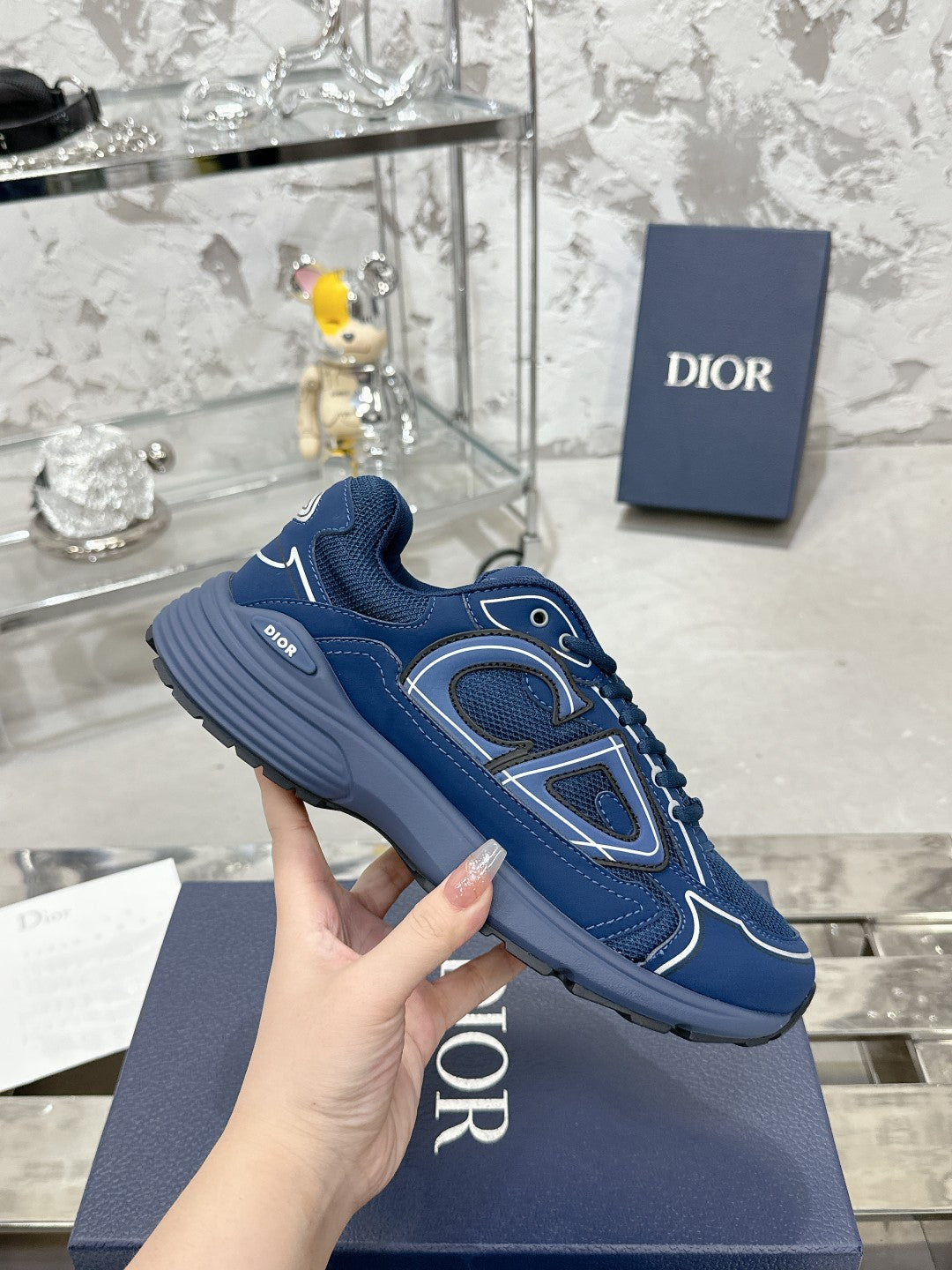 Sneakers