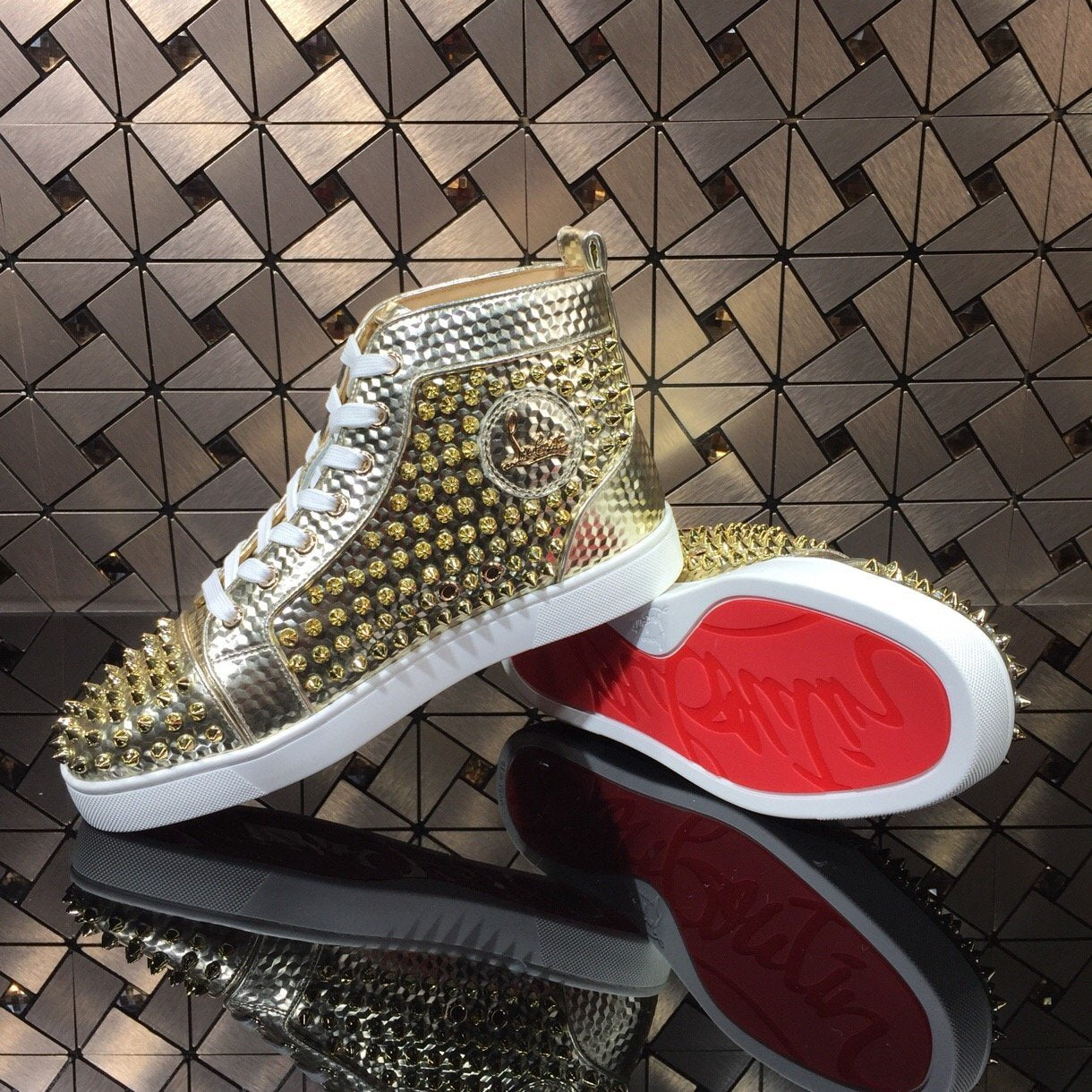 Sneakers