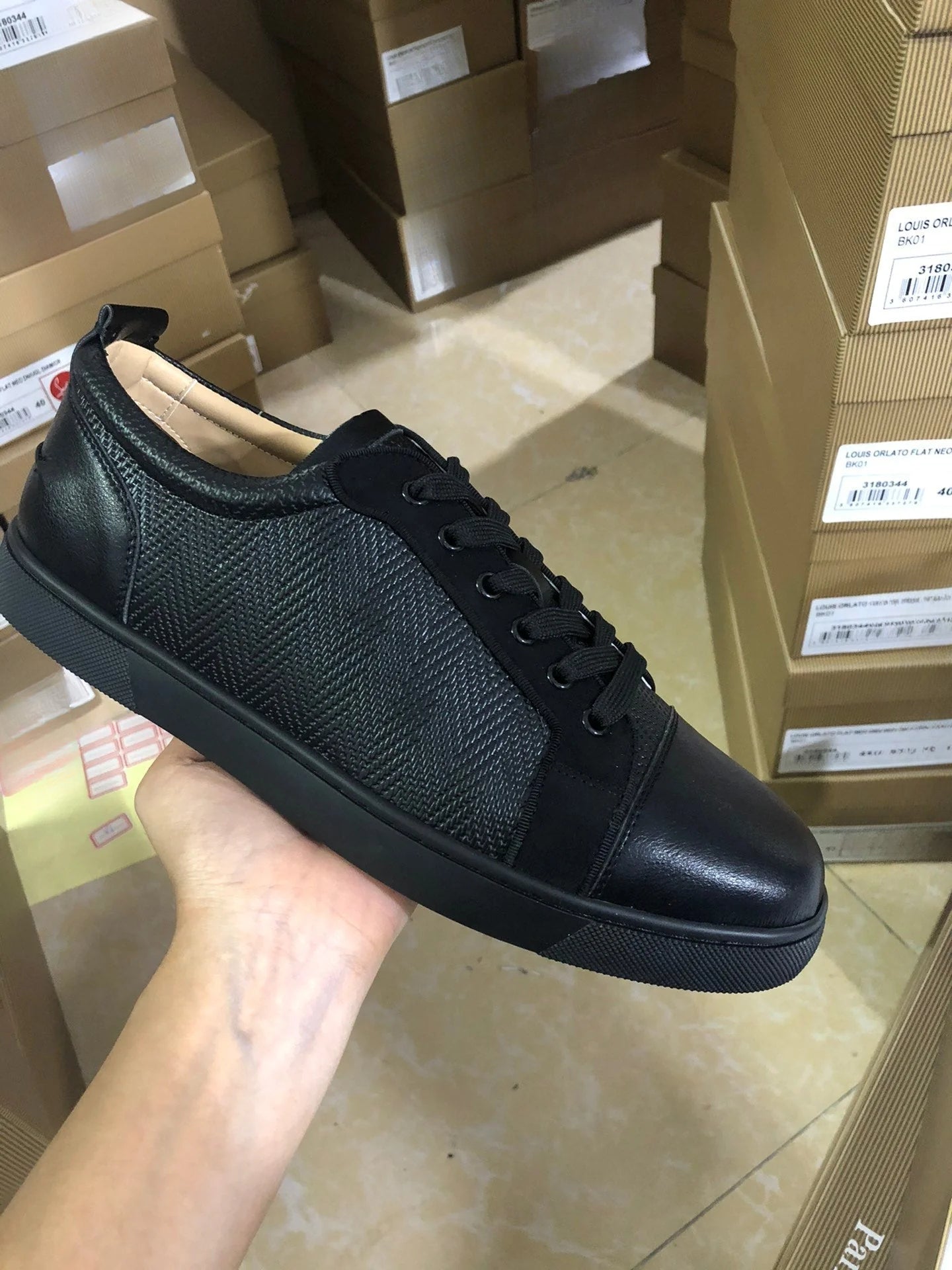 Sneaker