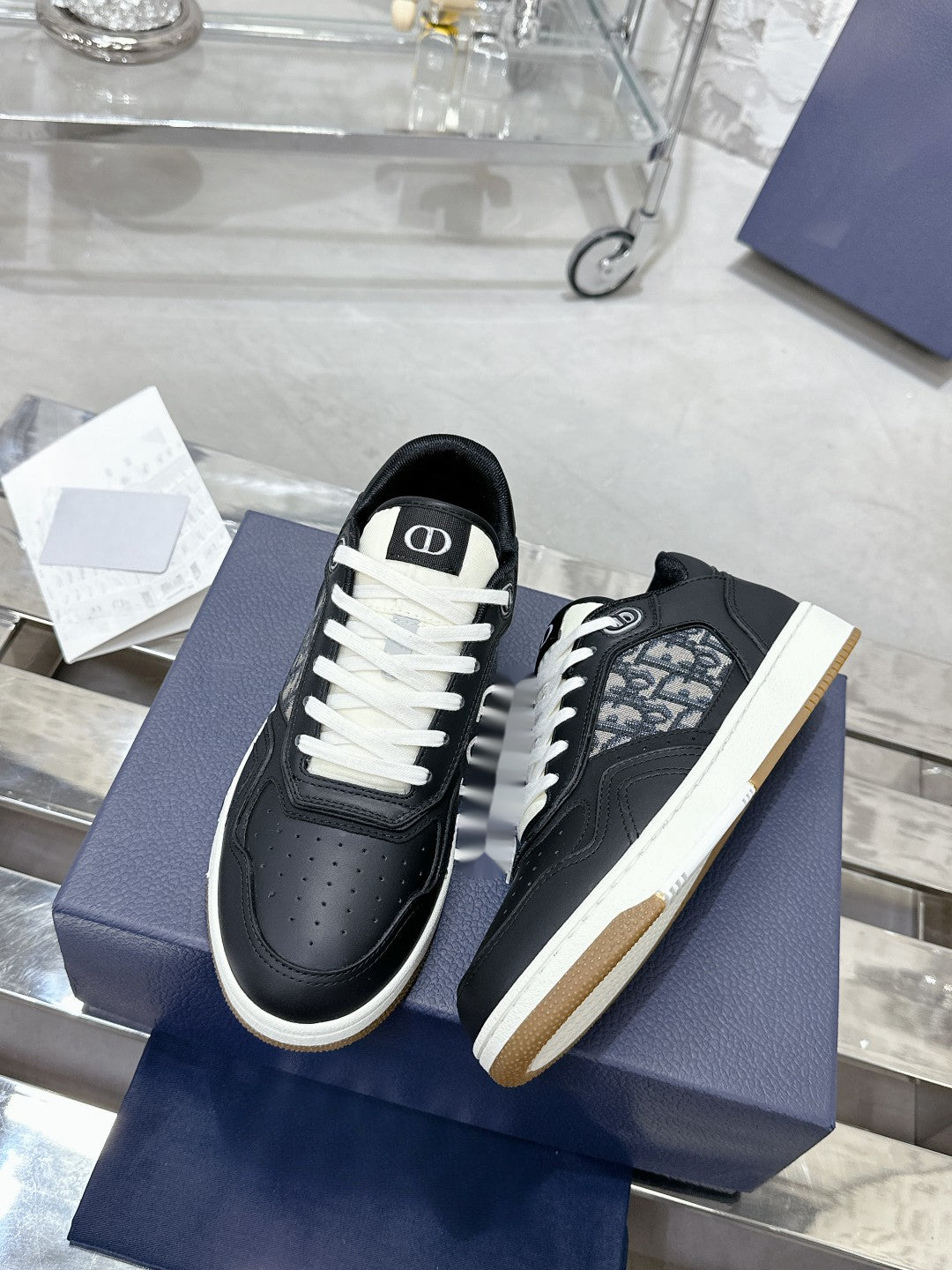 Sneakers