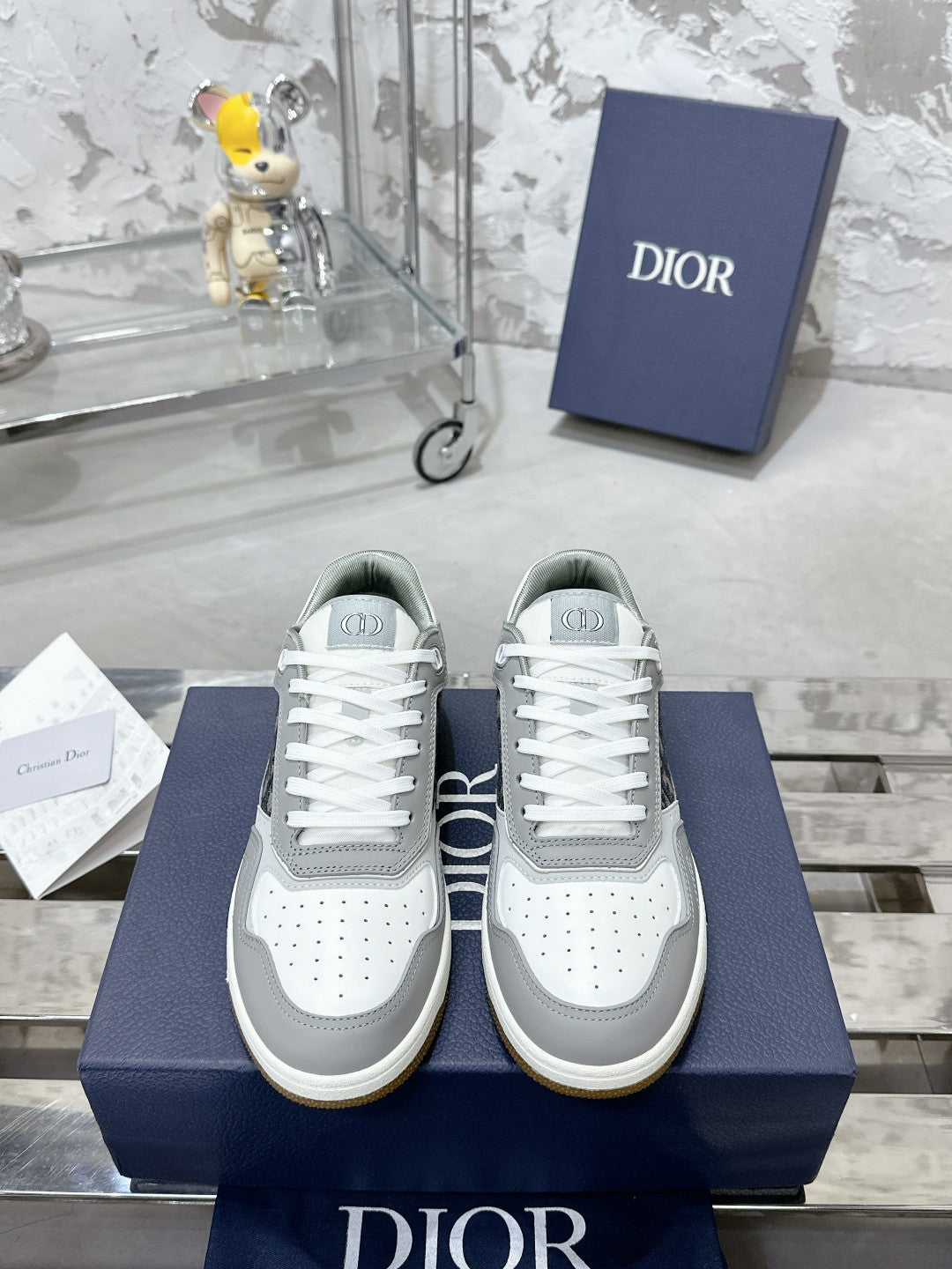 Sneakers