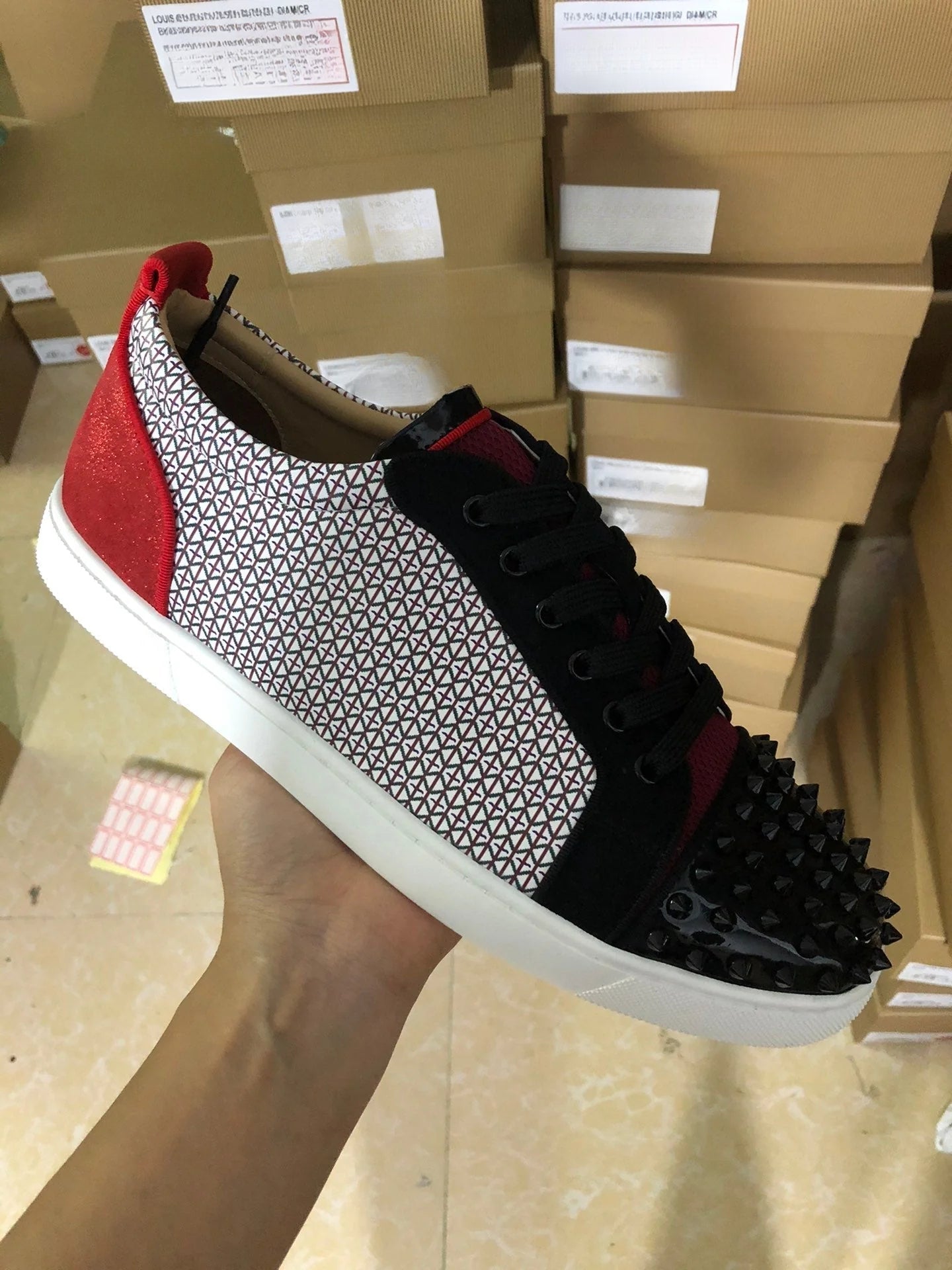 Sneaker