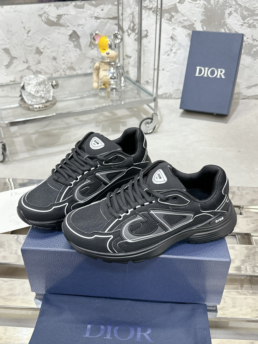 Sneakers