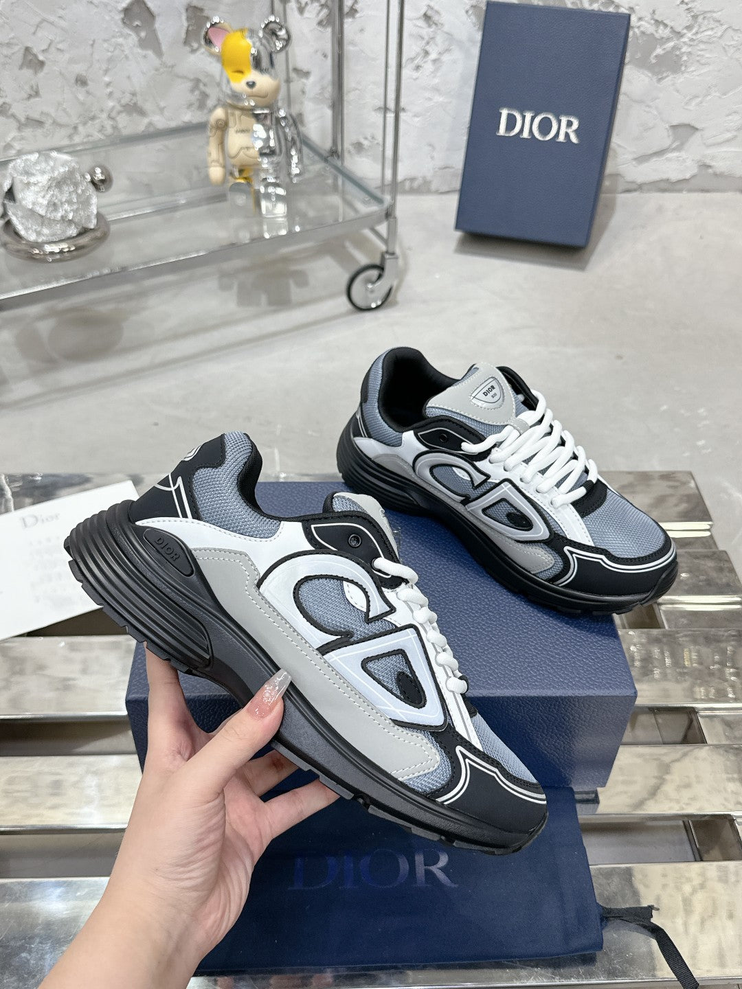 Sneakers