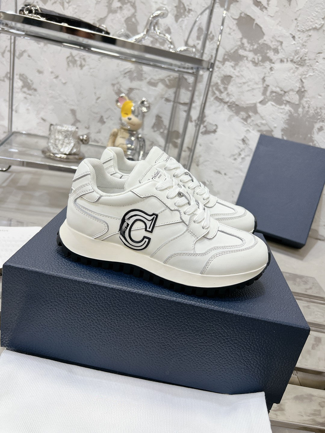 Sneakers