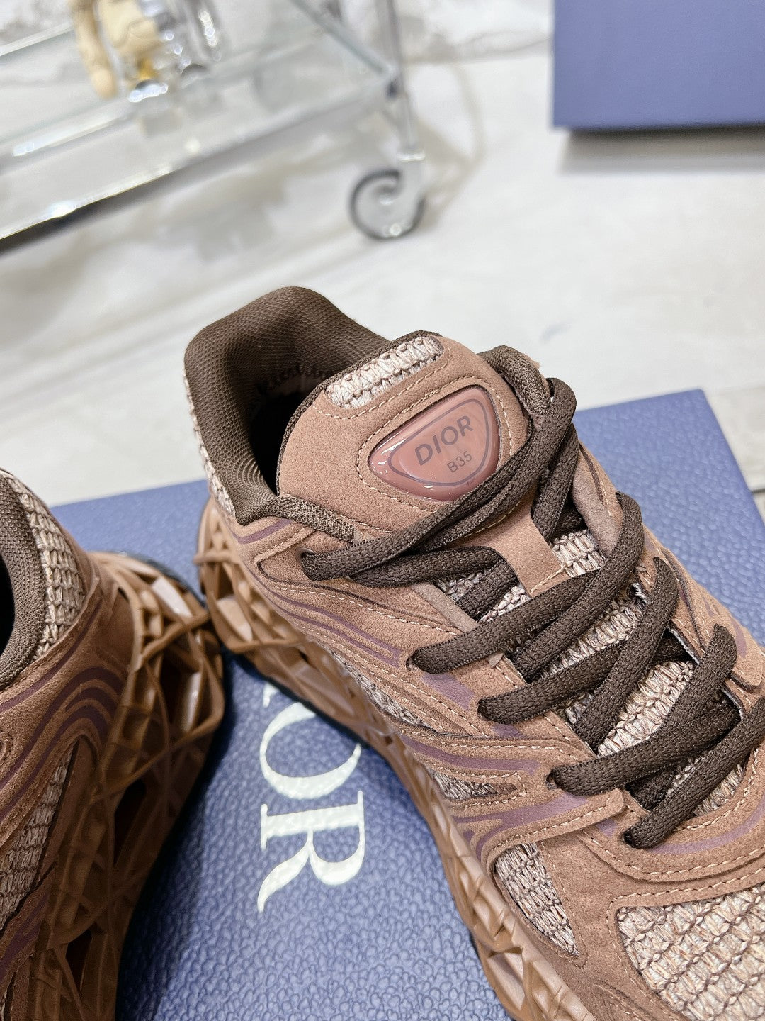 Sneakers