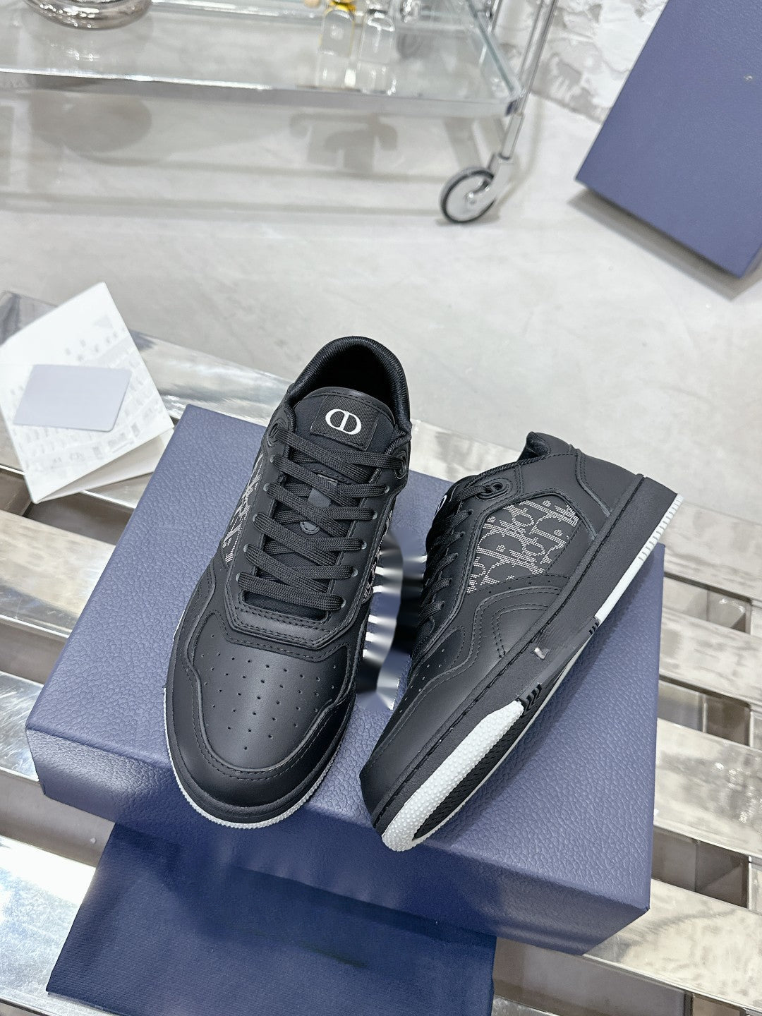 Sneakers