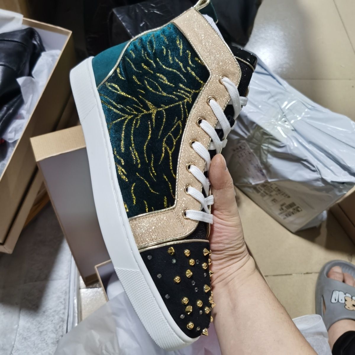 Sneakers