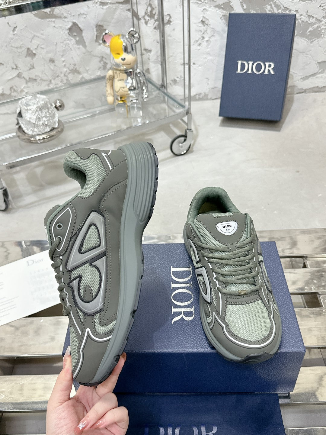 Sneakers