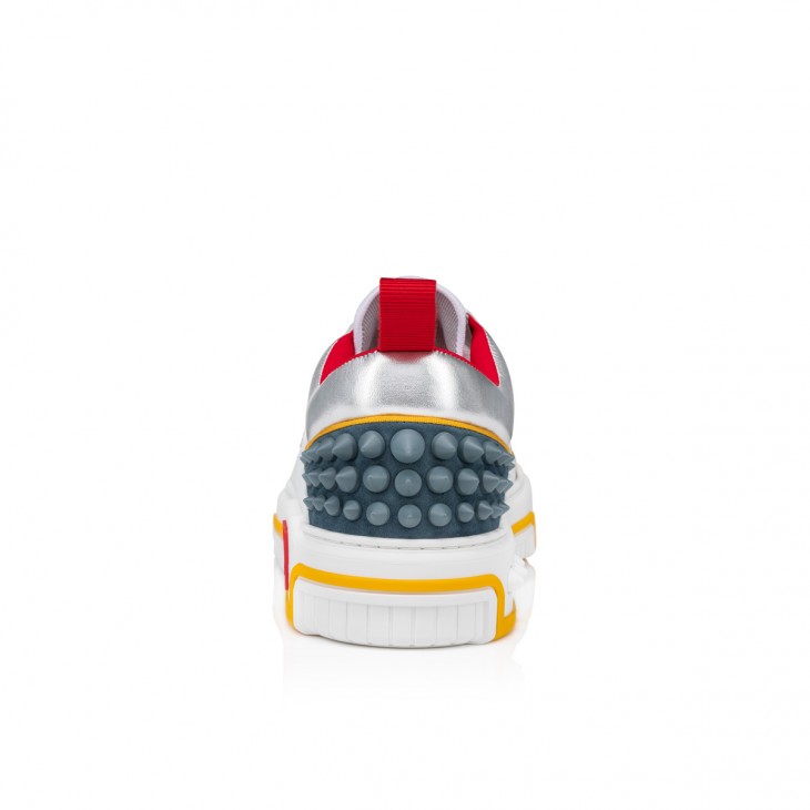 Sneaker