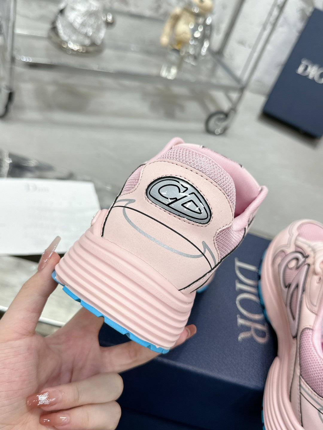 Sneakers