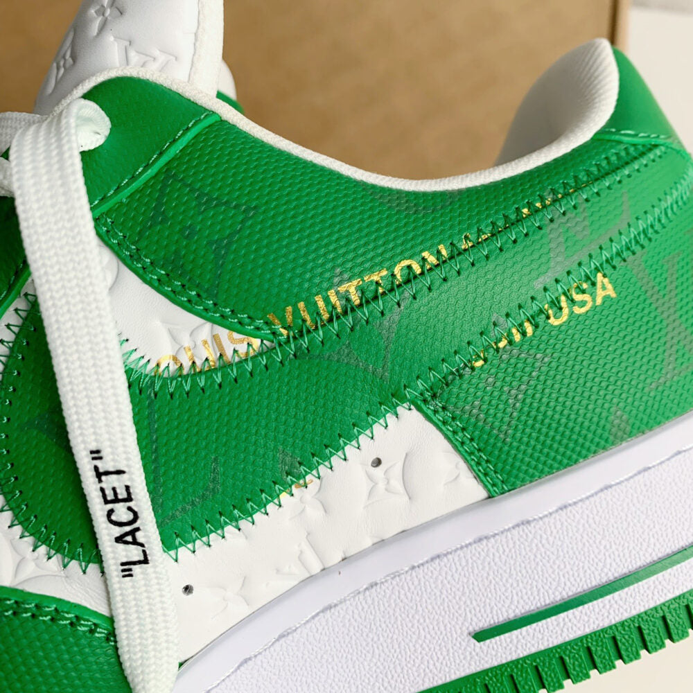 Sneaker
