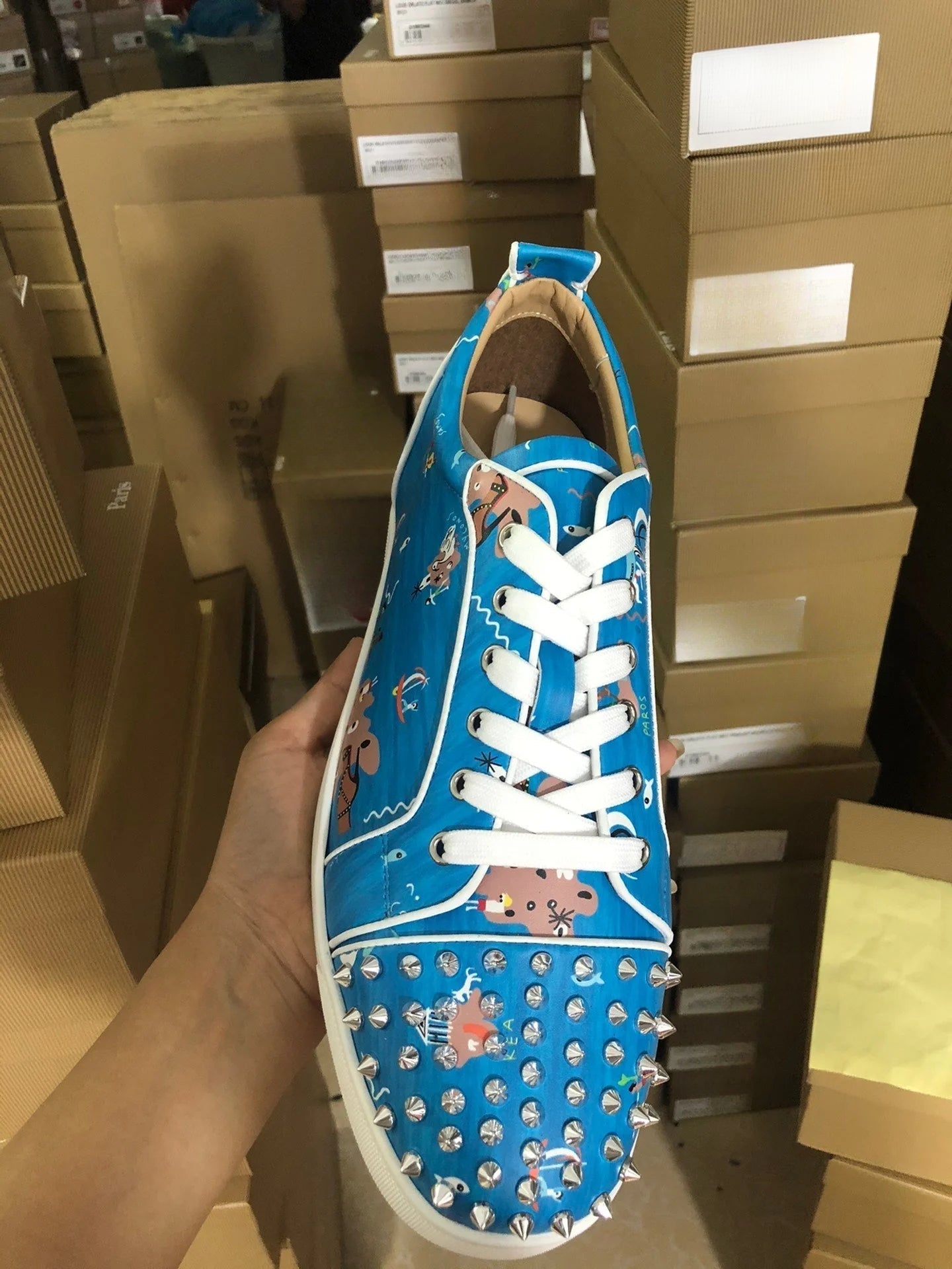 Sneaker