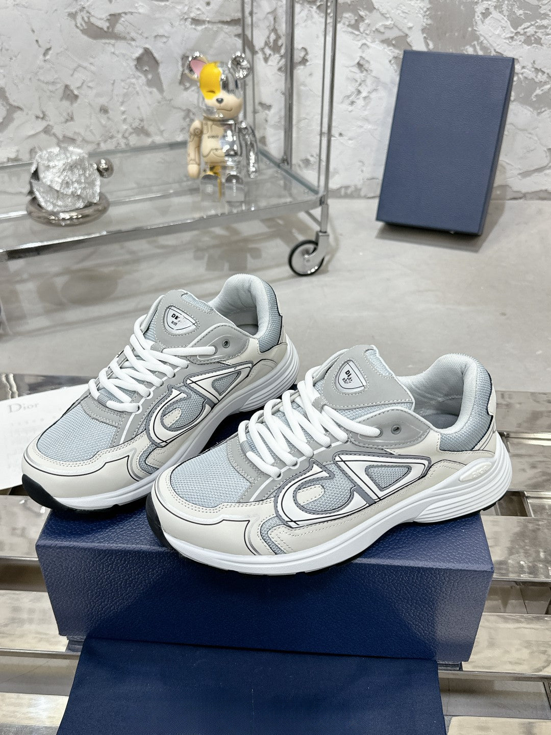 Sneakers