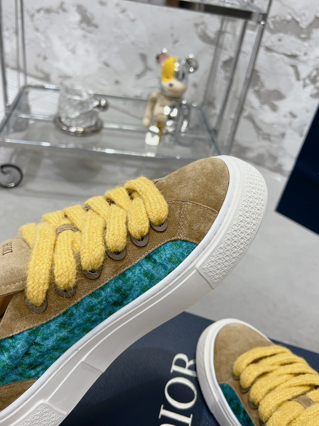 Sneakers