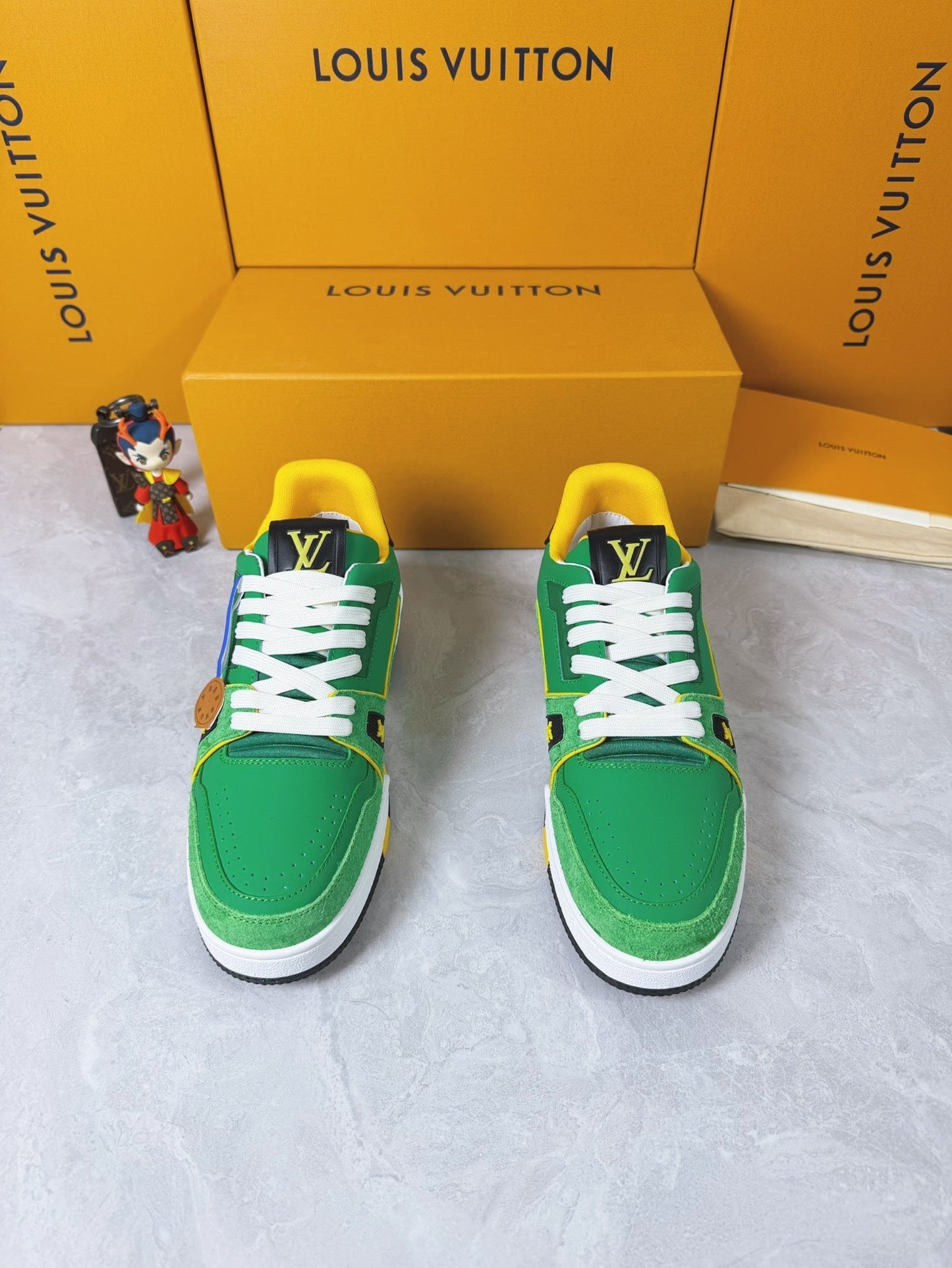 Sneakers