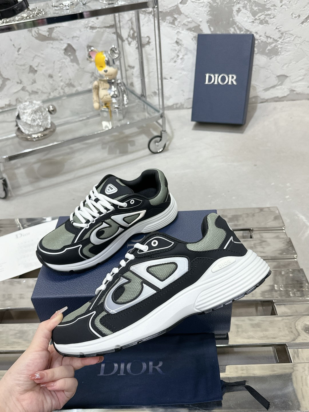 Sneakers