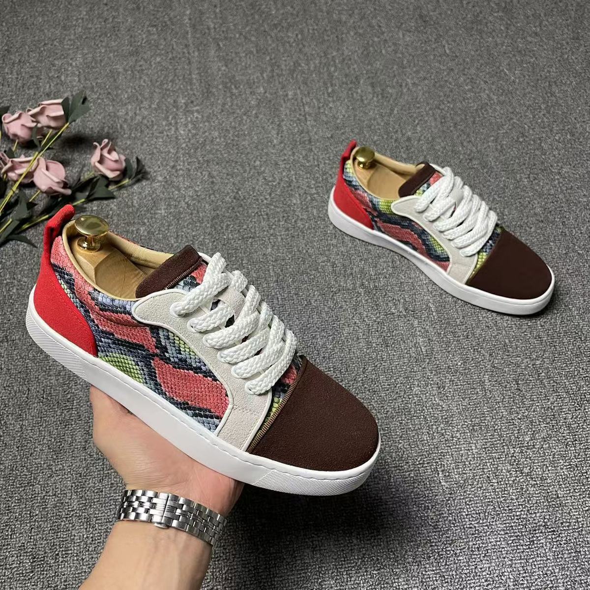 Sneakers