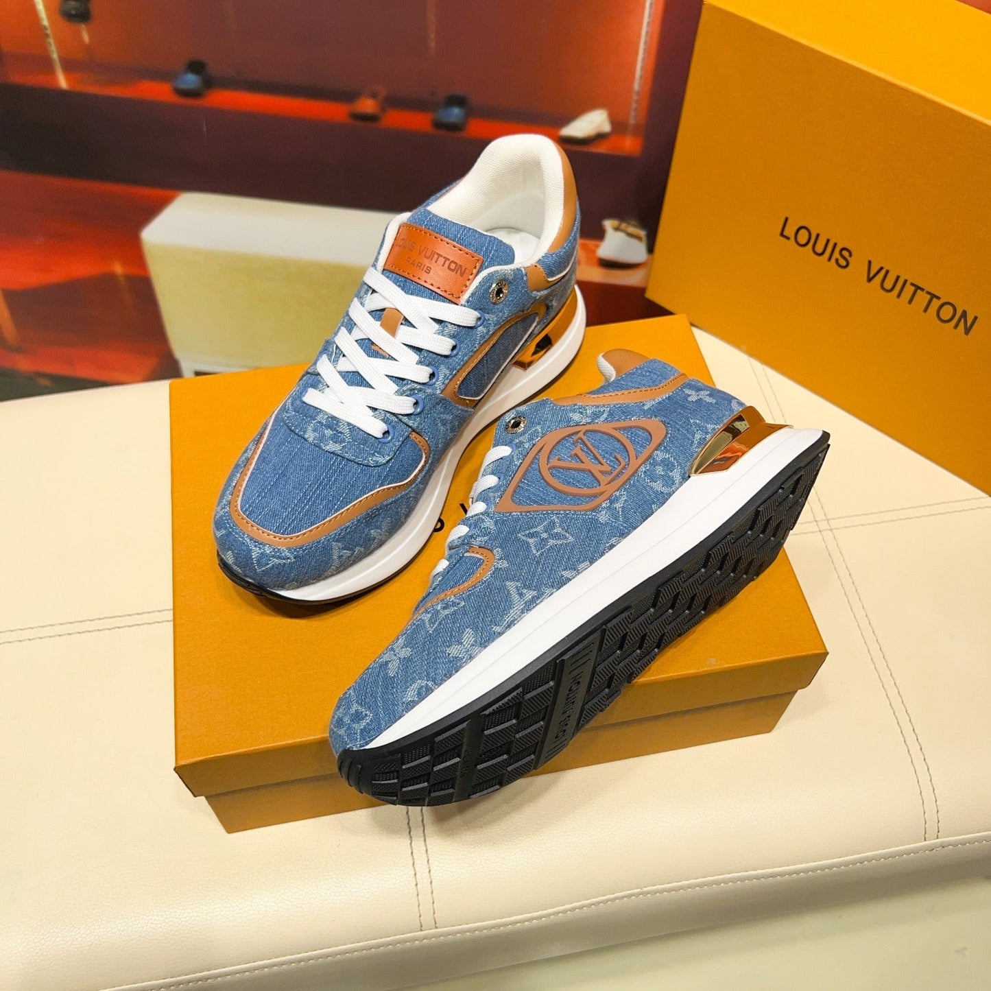 Sneakers