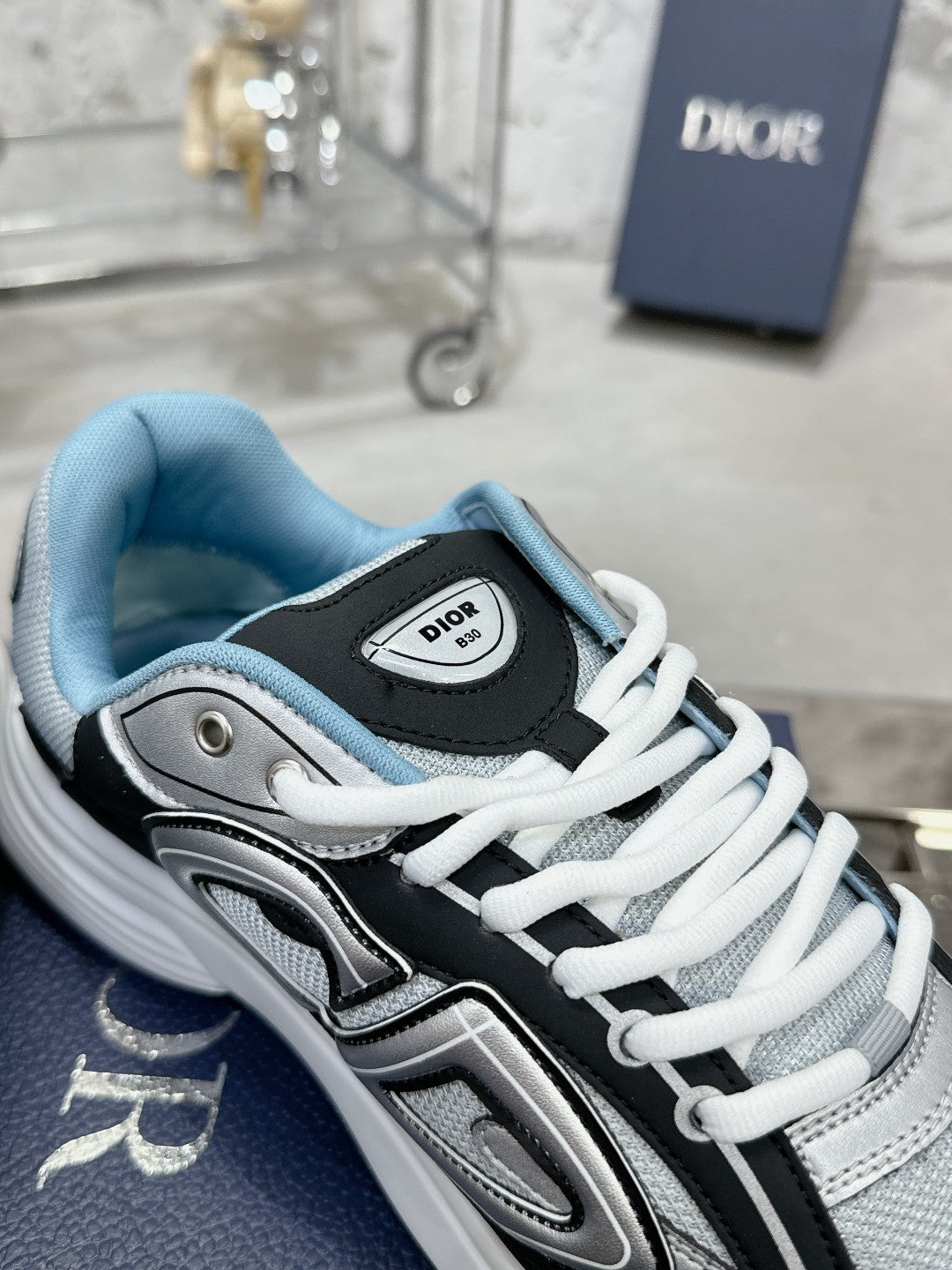 Sneakers